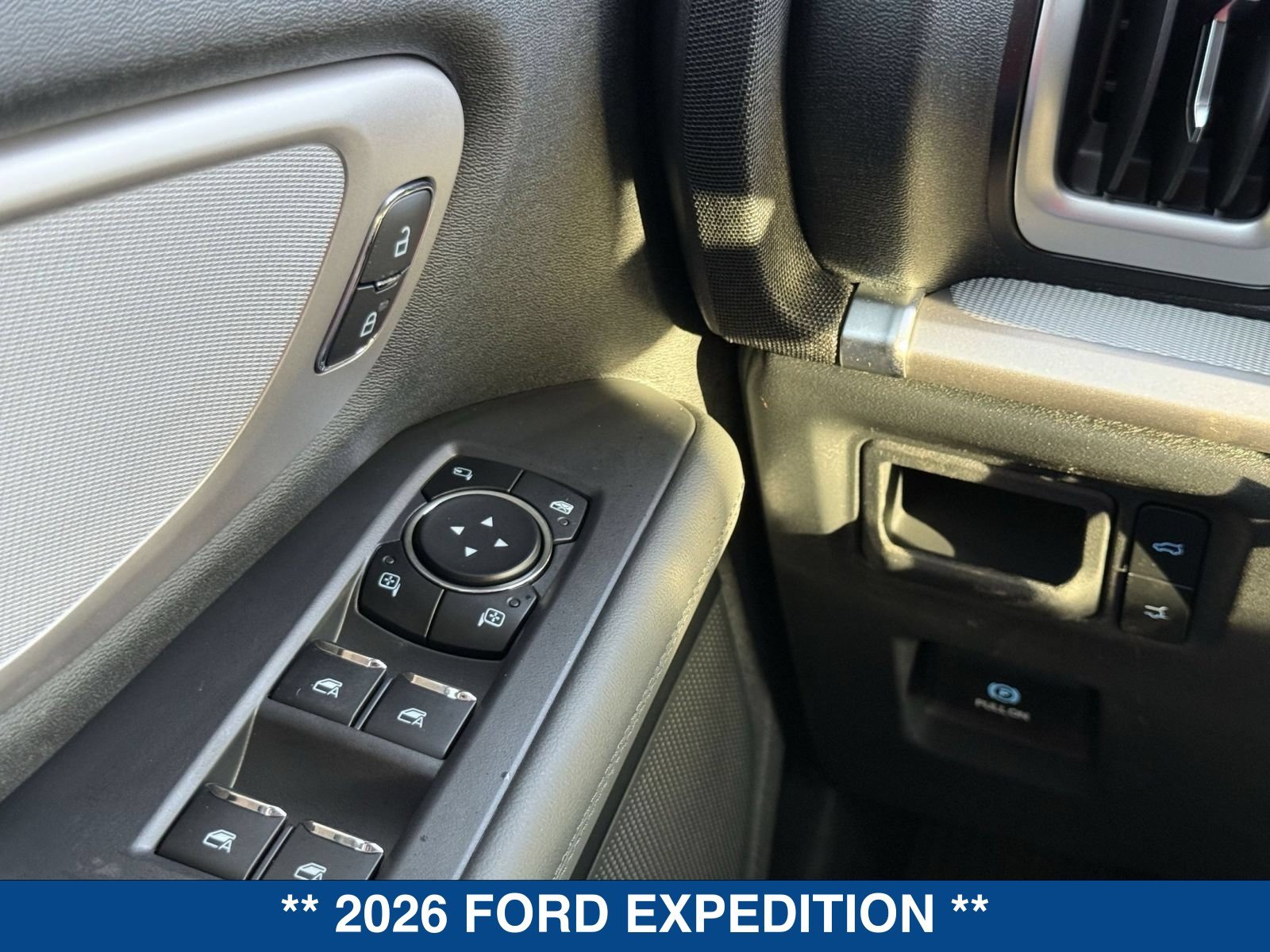 New 2026 Ford Expedition Active RWD image 28