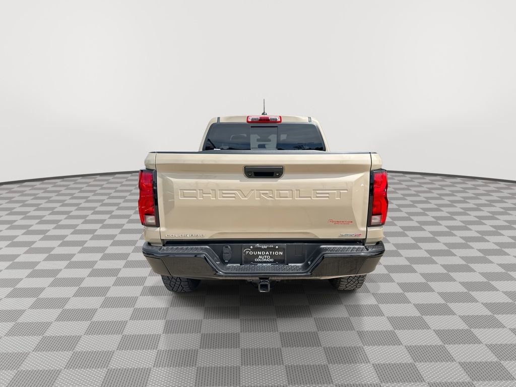 Used 2024 Chevrolet Colorado ZR2 AWD/4WD image 8