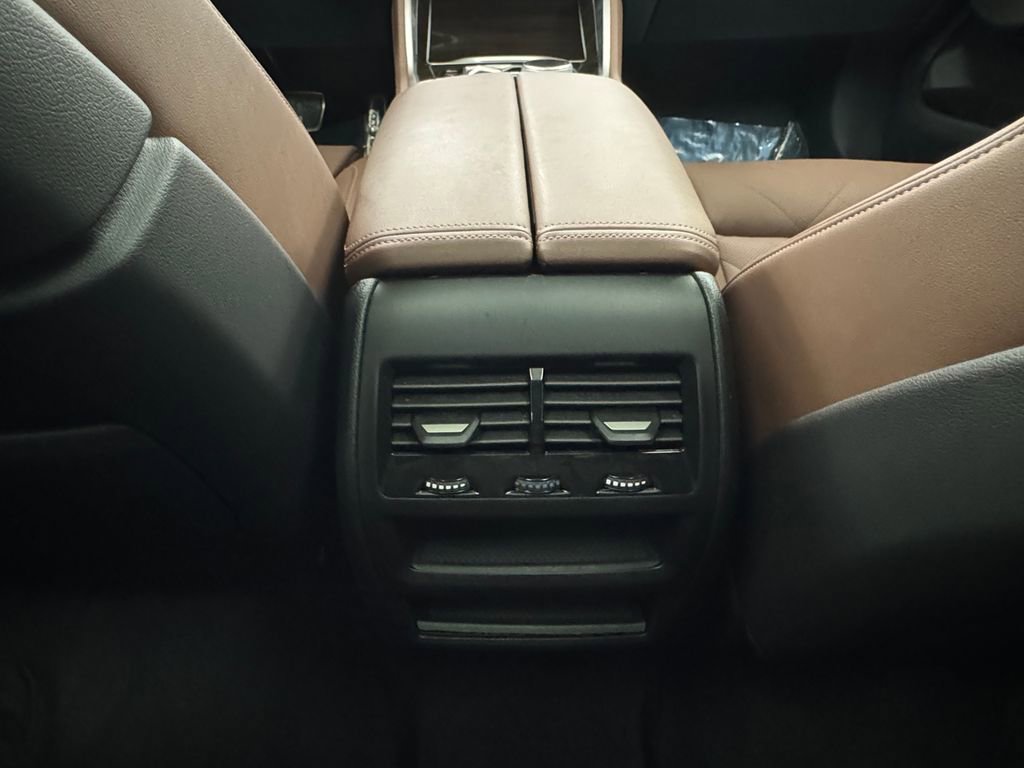 Used 2024 BMW X6 xDrive40i w/ Premium Package image 35