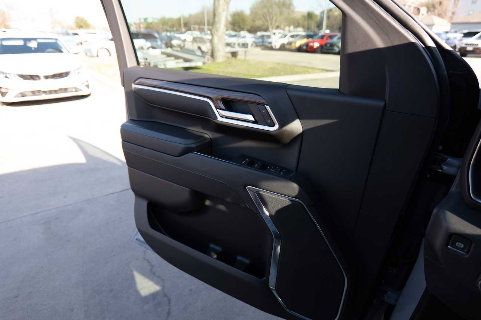 Used 2025 Chevrolet Silverado 1500 RST w/ Protection Package image 20