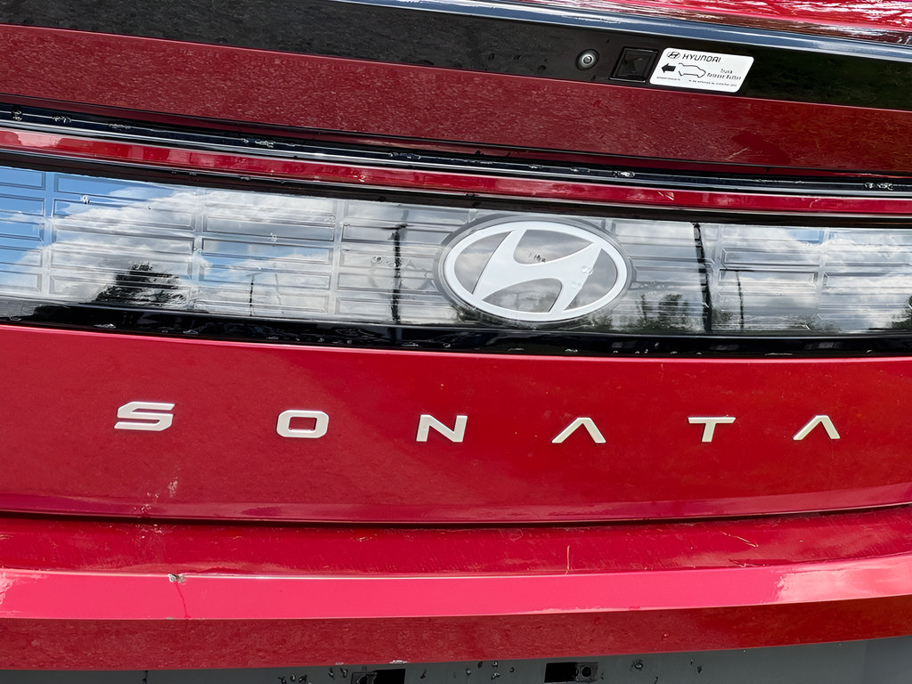 Certified 2025 Hyundai Sonata SE FWD image 9