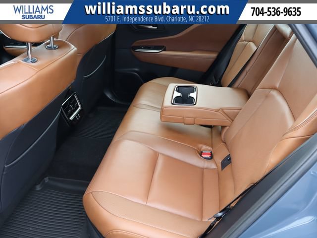 Used 2025 Toyota Crown Signia AWD/4WD image 30