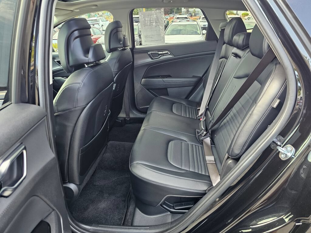Used 2025 Kia Sportage SX Prestige AWD/4WD image 24