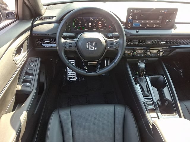 Used 2025 Honda Accord Sport image 13