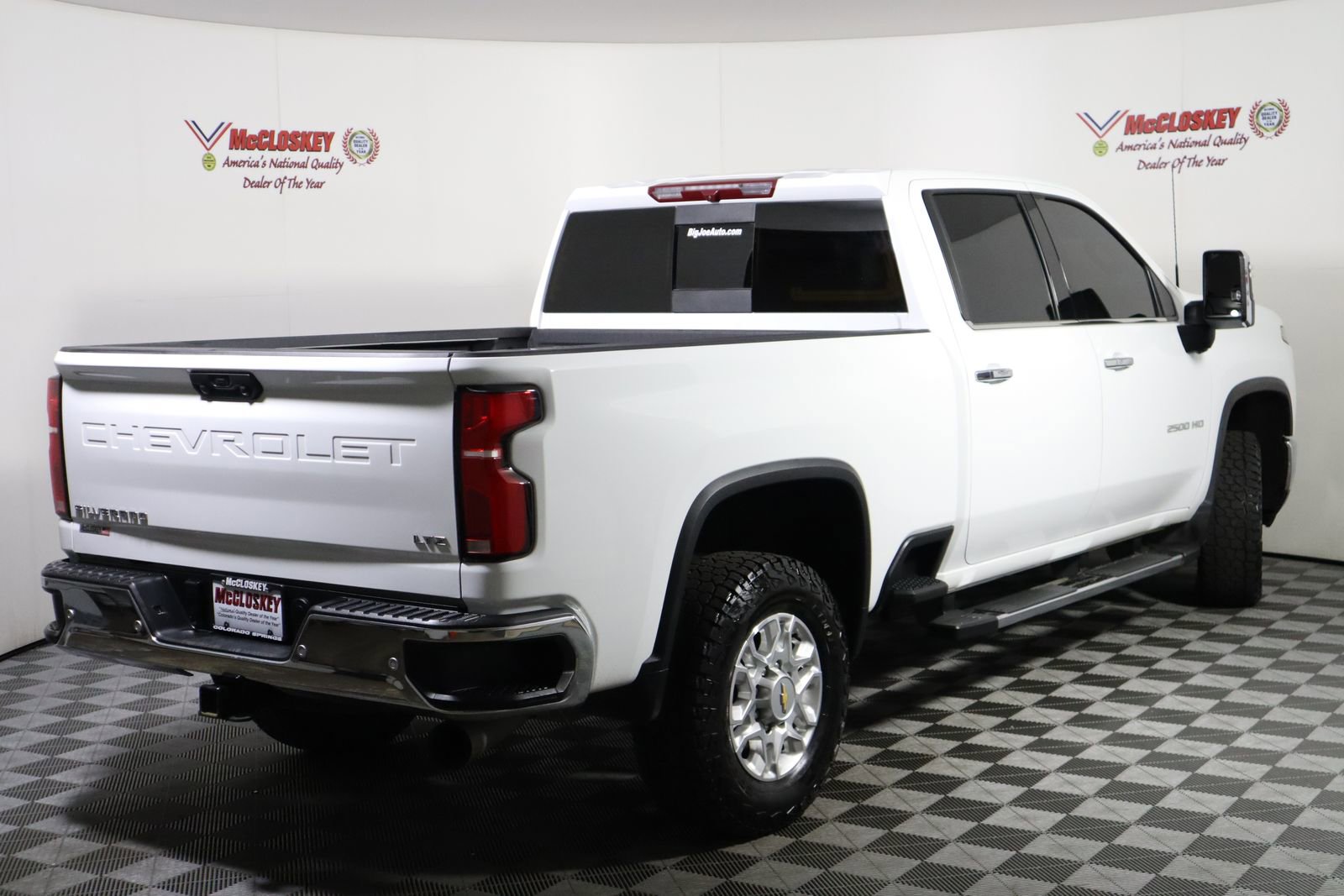 Used 2024 Chevrolet Silverado 2500 LTZ w/ LTZ Convenience Package image 7