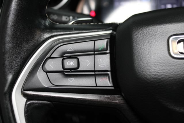 Used 2021 Jeep Grand Cherokee L Limited AWD/4WD image 16