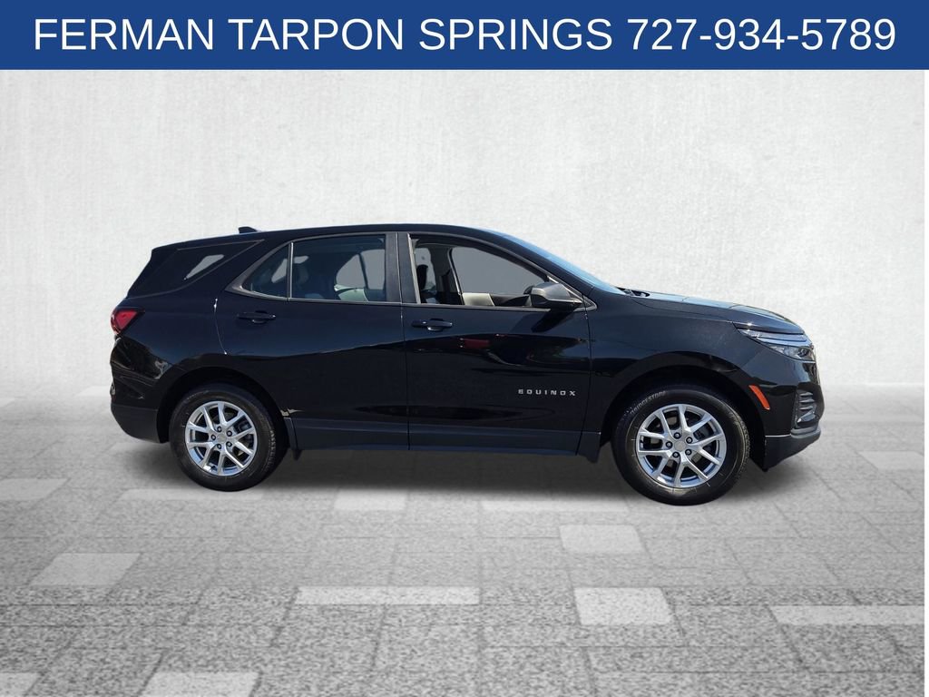 Used 2023 Chevrolet Equinox LS image 10