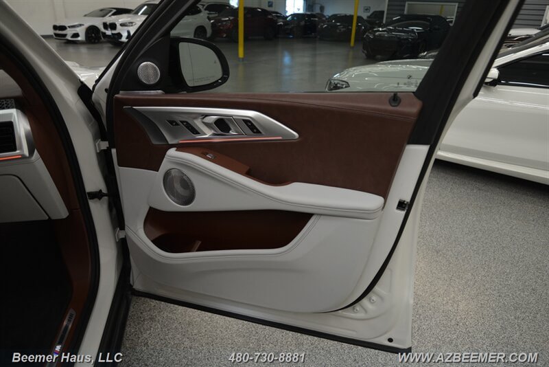Used 2024 BMW XM AWD/4WD image 45
