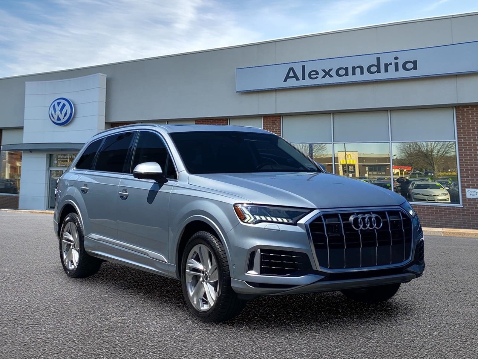 Used 2023 Audi Q7 3.0T Premium w/ Convenience Package