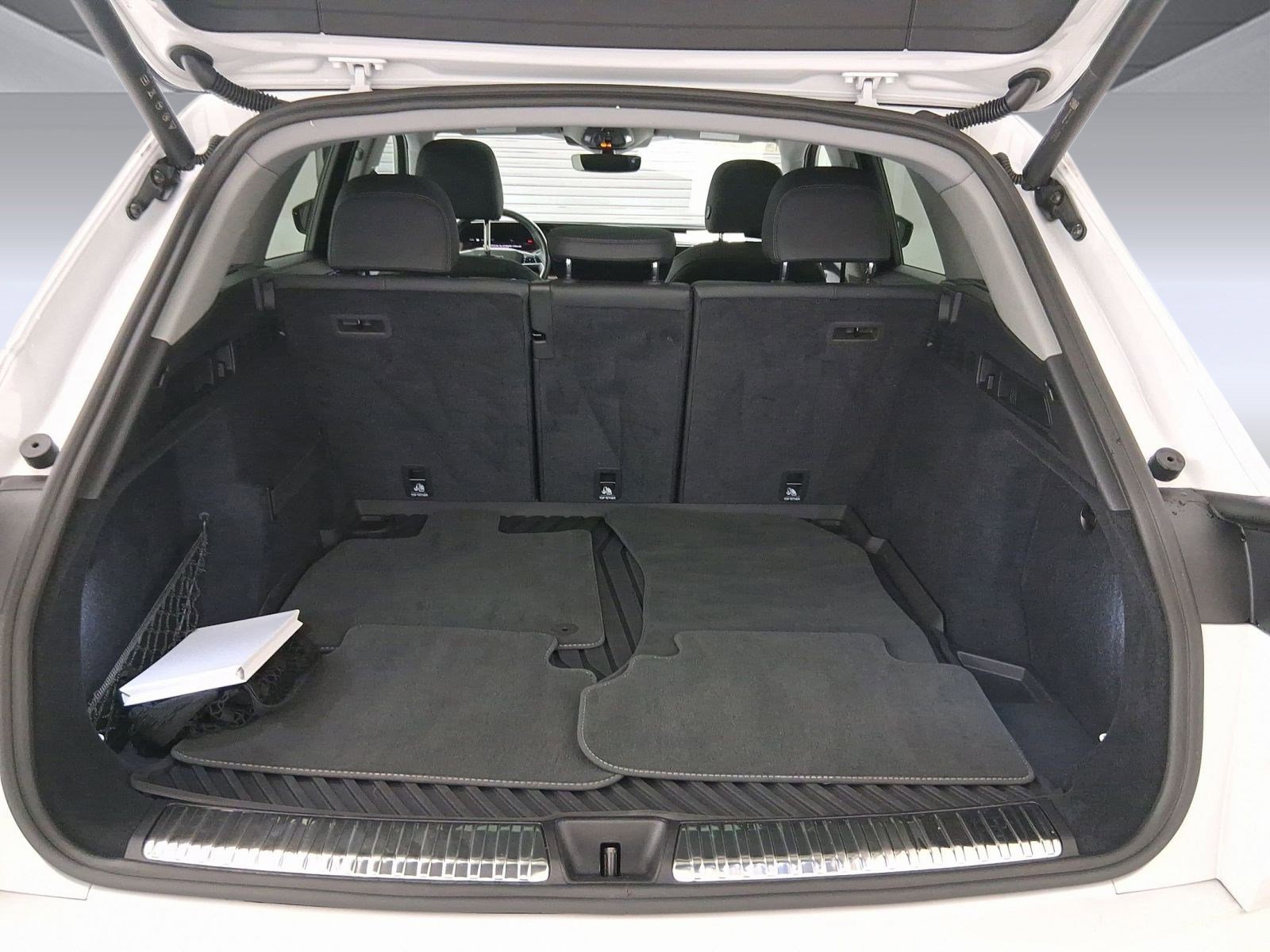 Used 2025 Audi Q5 Premium Plus w/ Premium Plus image 27