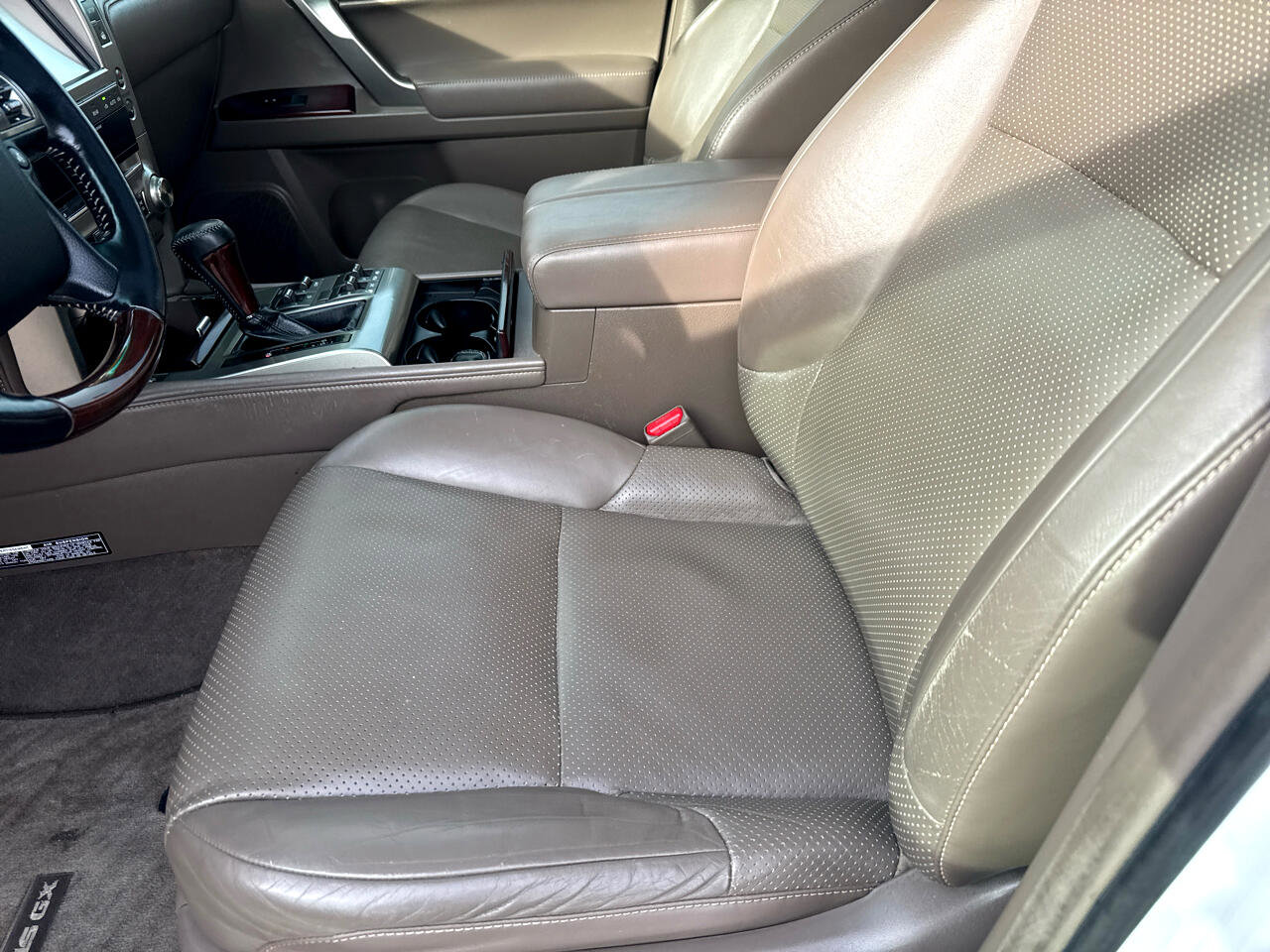 Used 2018 Lexus GX 460 Luxury w/ Preferred Accessory Package image 11