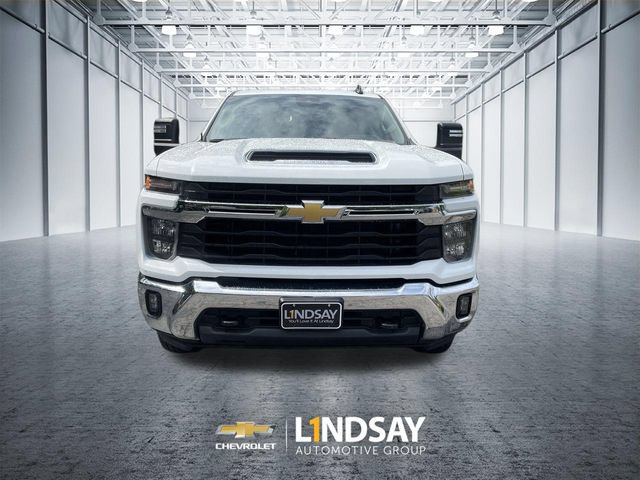Used 2025 Chevrolet Silverado 2500 LT w/ Convenience Package AWD/4WD image 3