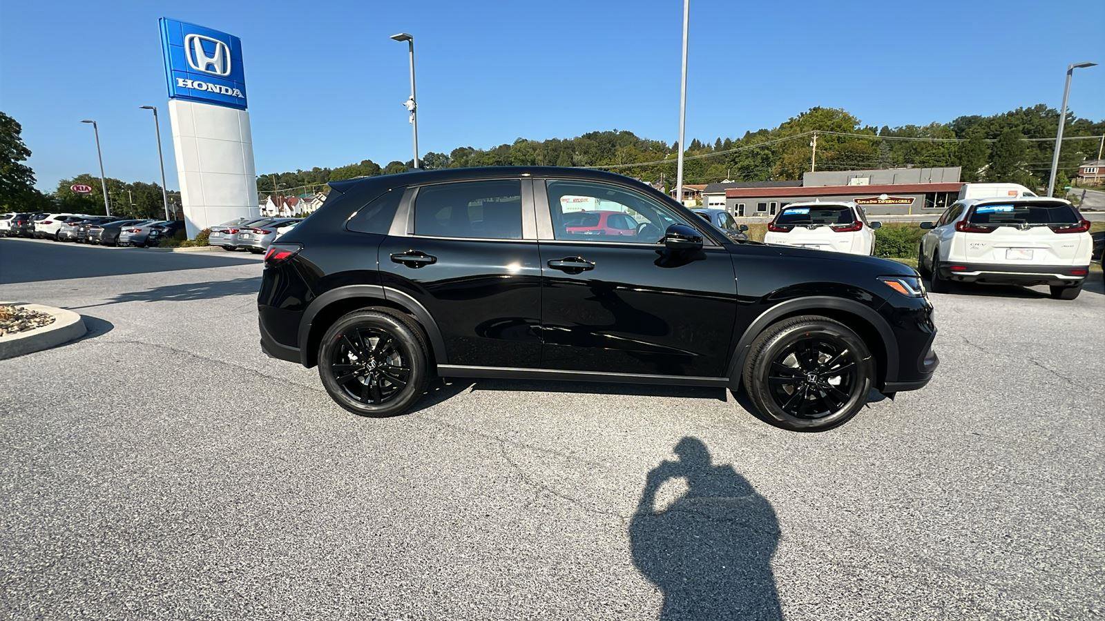 New 2026 Honda HR-V Sport image 3