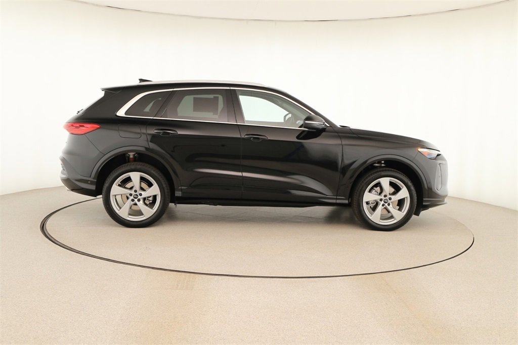New 2025 Audi Q5 Premium Plus image 8
