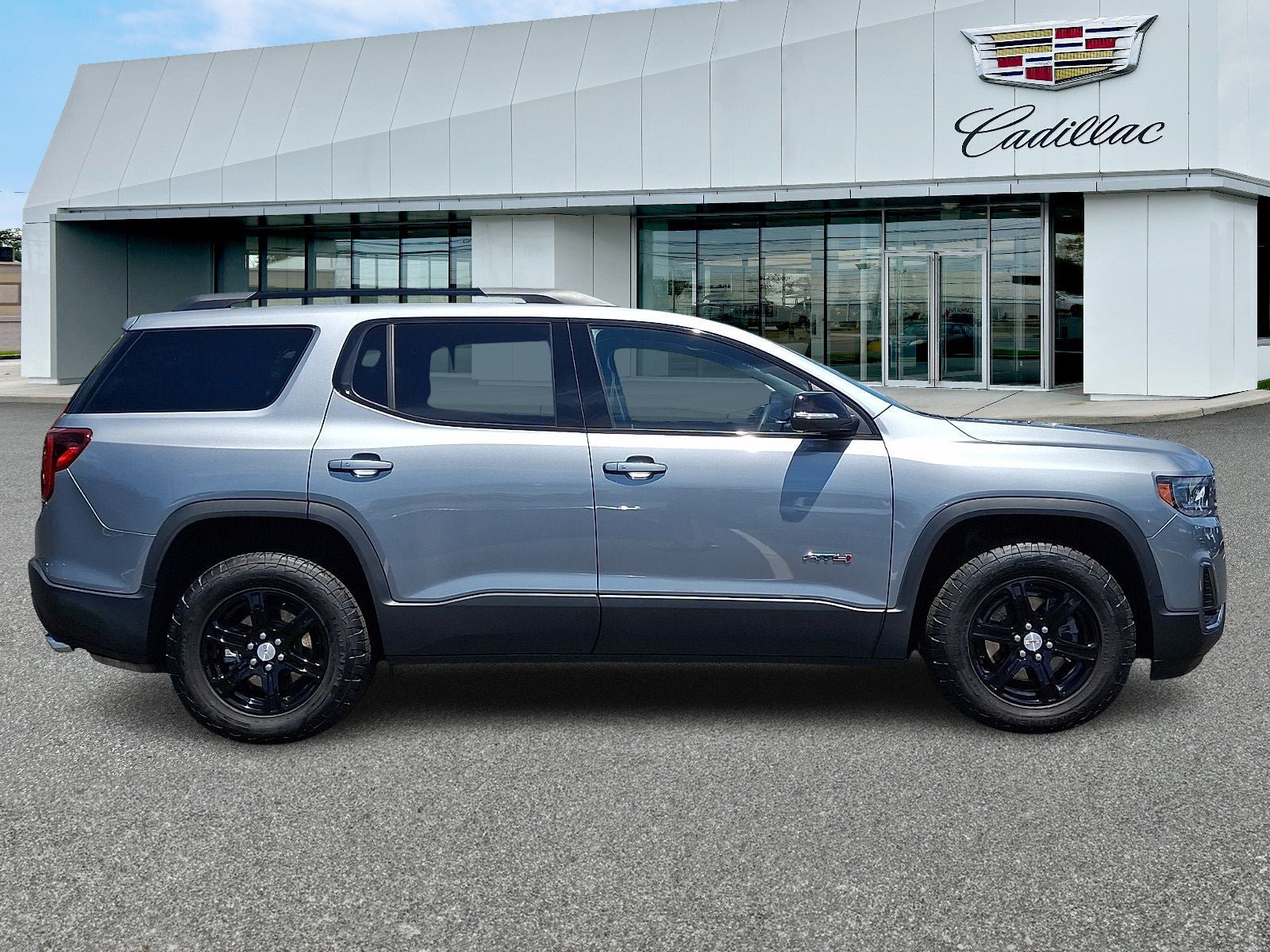 Used 2023 GMC Acadia AT4 w/ Technology Package AWD/4WD image 7