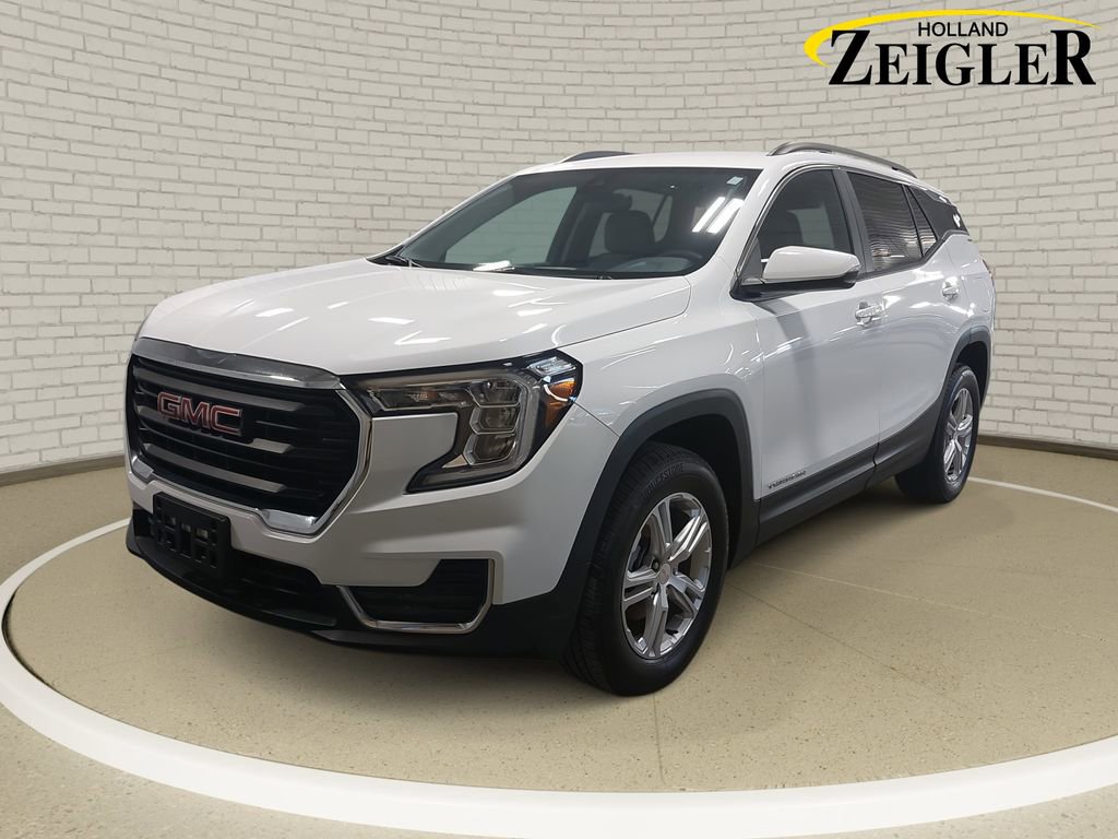 Used 2023 GMC Terrain SLE w/ Driver Convenience Package image 1