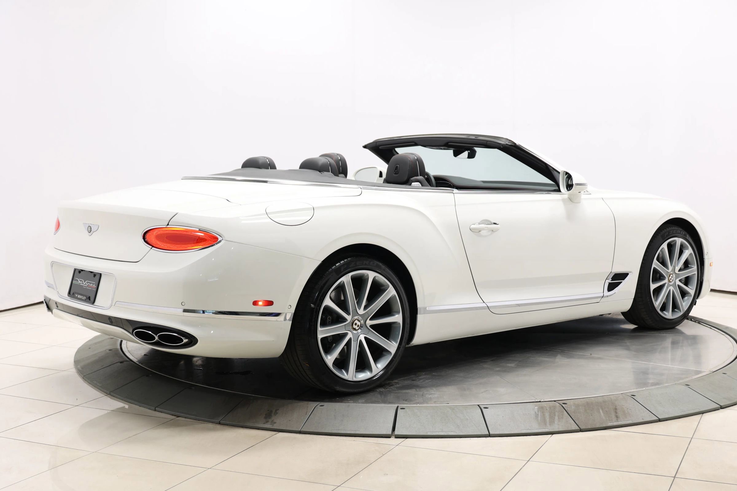 Used 2020 Bentley Continental GT V8 image 81