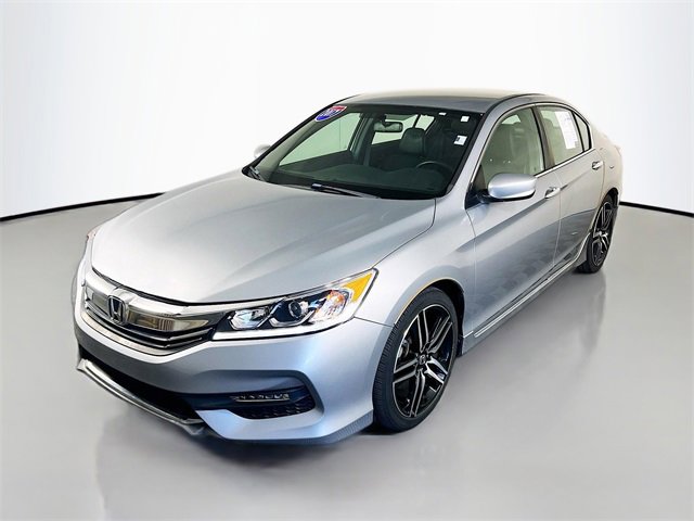Used 2017 Honda Accord Sport image 3
