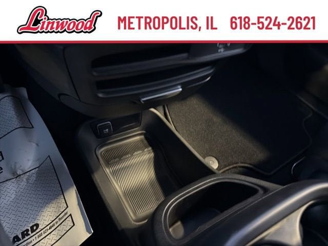 New 2026 Chrysler Pacifica Select FWD image 22
