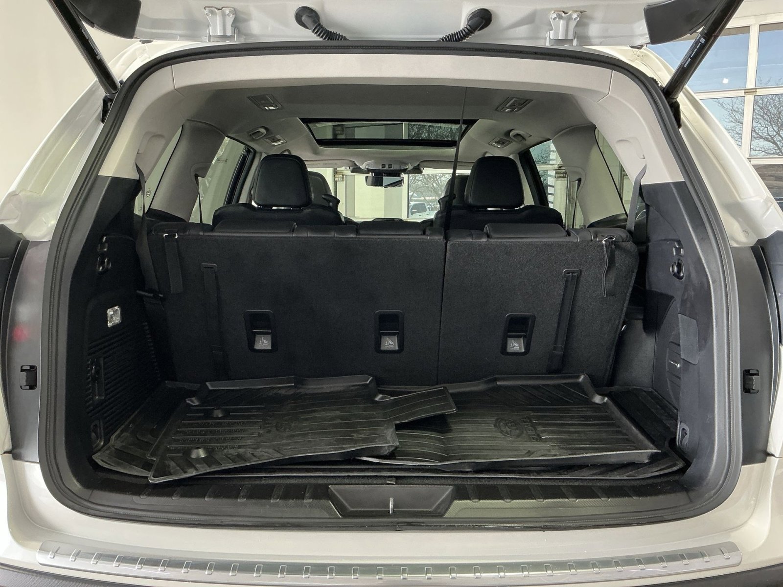 Used 2023 Subaru Ascent Touring image 34