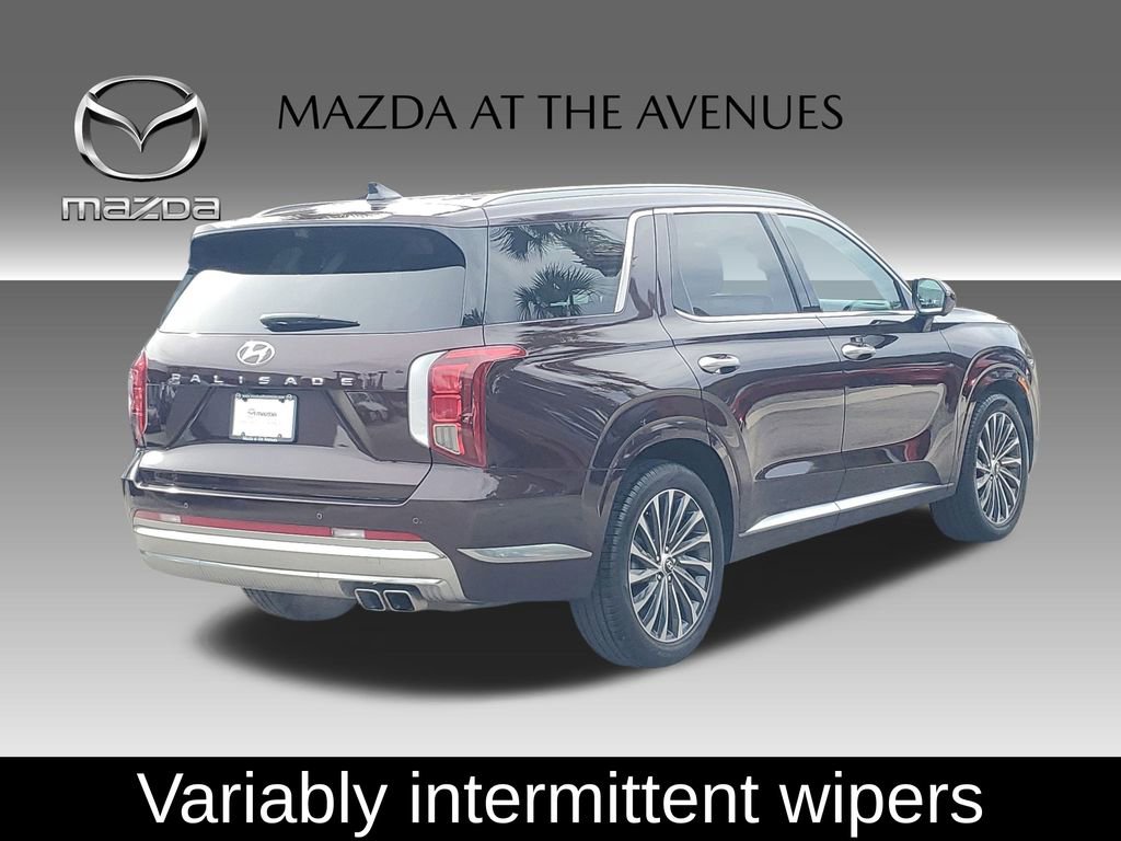 Used 2023 Hyundai Palisade Calligraphy image 4