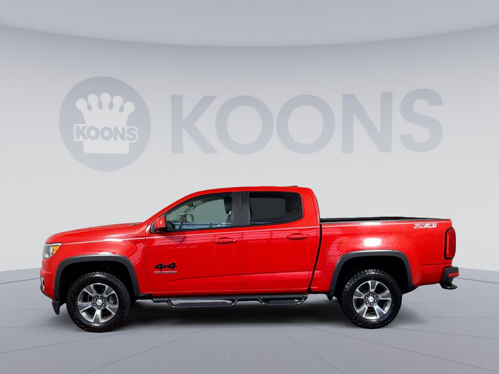 Used 2018 Chevrolet Colorado Z71 AWD/4WD image 2
