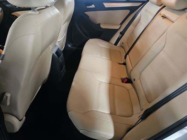 Used 2018 Volkswagen Jetta SEL FWD image 19