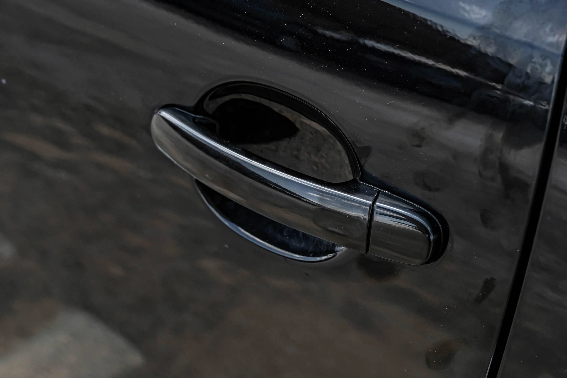 Used 2012 Volkswagen Beetle 2.0T FWD image 38