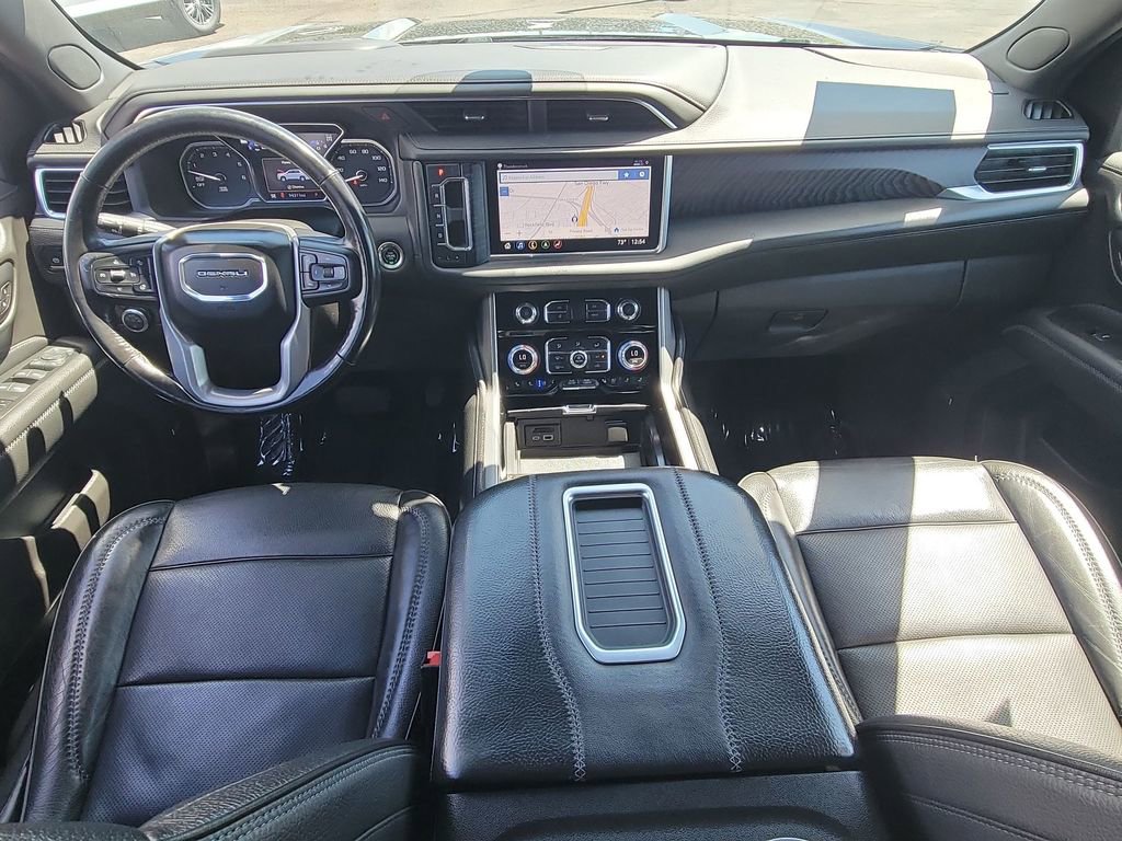 Used 2021 GMC Yukon XL Denali w/ Denali Premium Package image 21