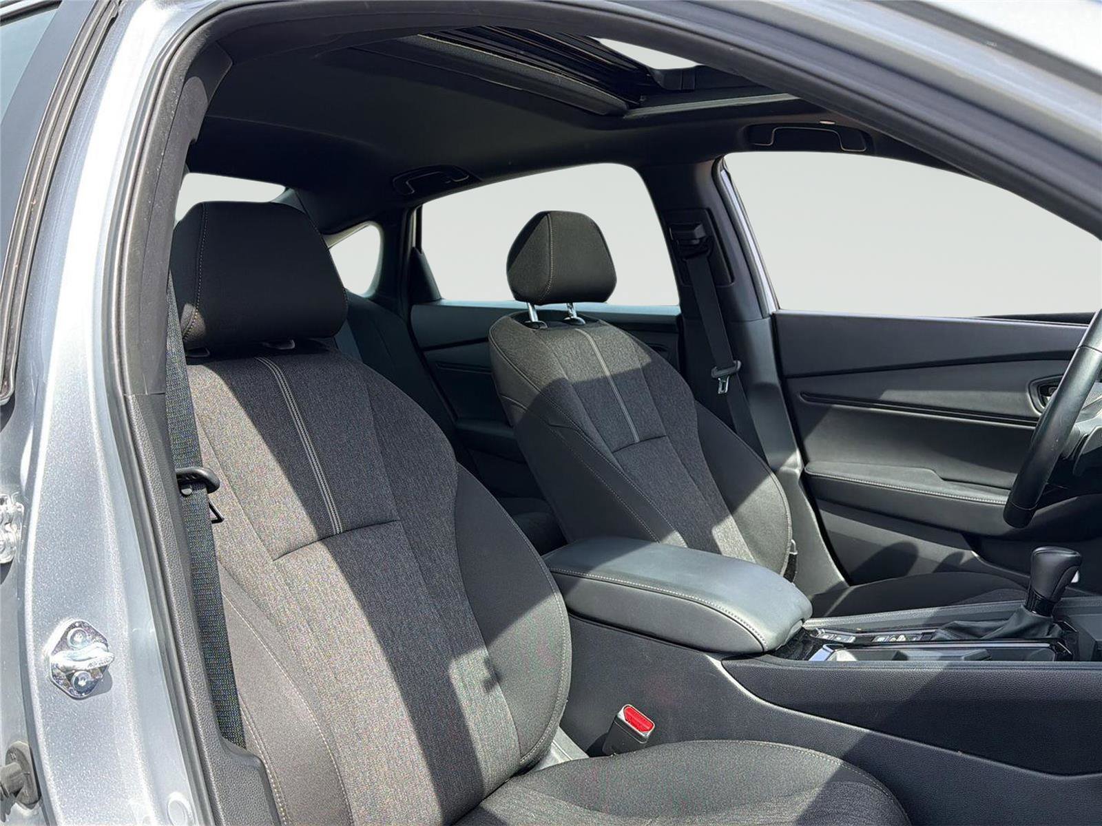 Used 2024 Honda Accord Sport image 11