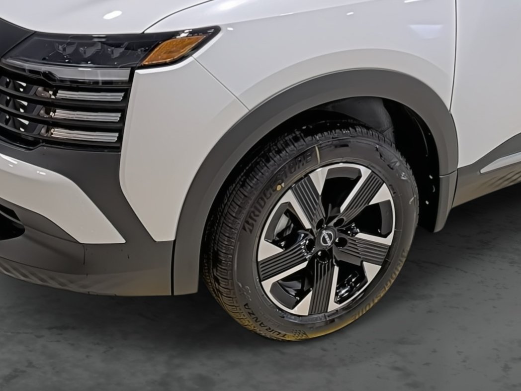 New 2026 Nissan Kicks SV w/ Cold Weather Package AWD/4WD image 9