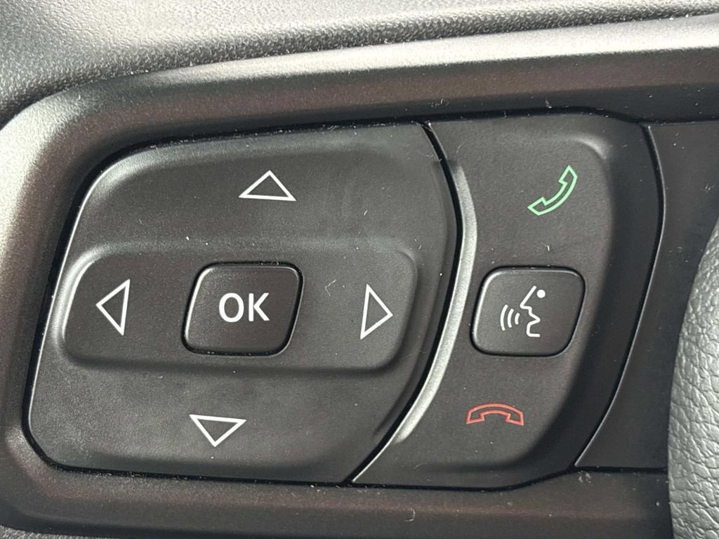 Used 2025 Jeep Wrangler Unlimited Rubicon image 14