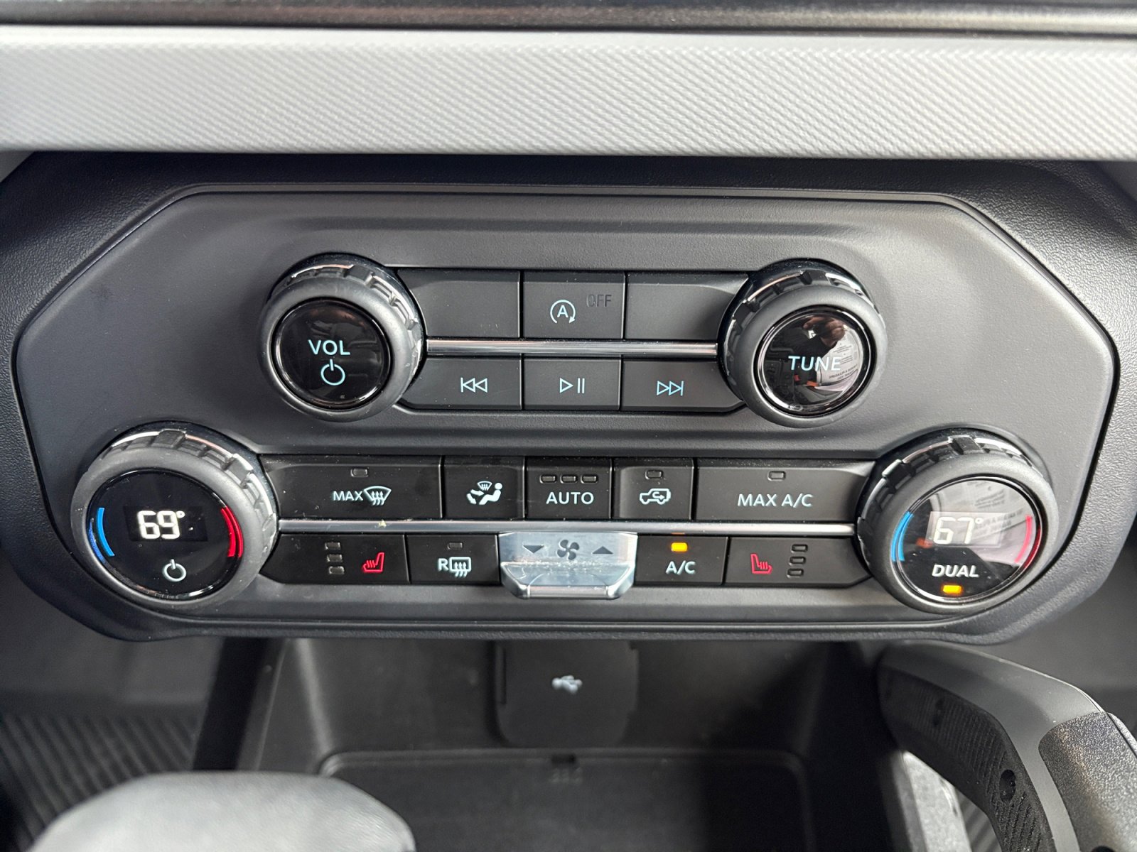 Used 2023 Ford Bronco Big Bend image 17