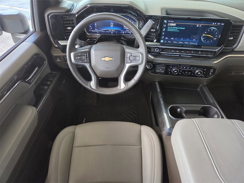 Used 2024 Chevrolet Silverado 2500 LTZ w/ LTZ Convenience Package image 16