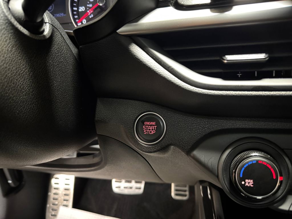 Used 2021 Kia Forte GT image 29