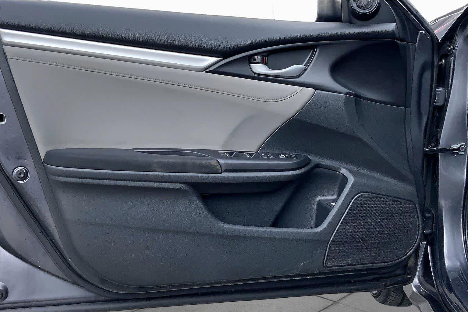 Used 2019 Honda Civic EX image 19