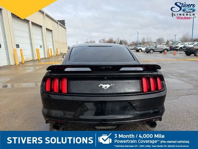 Used 2016 Ford Mustang Coupe image 6