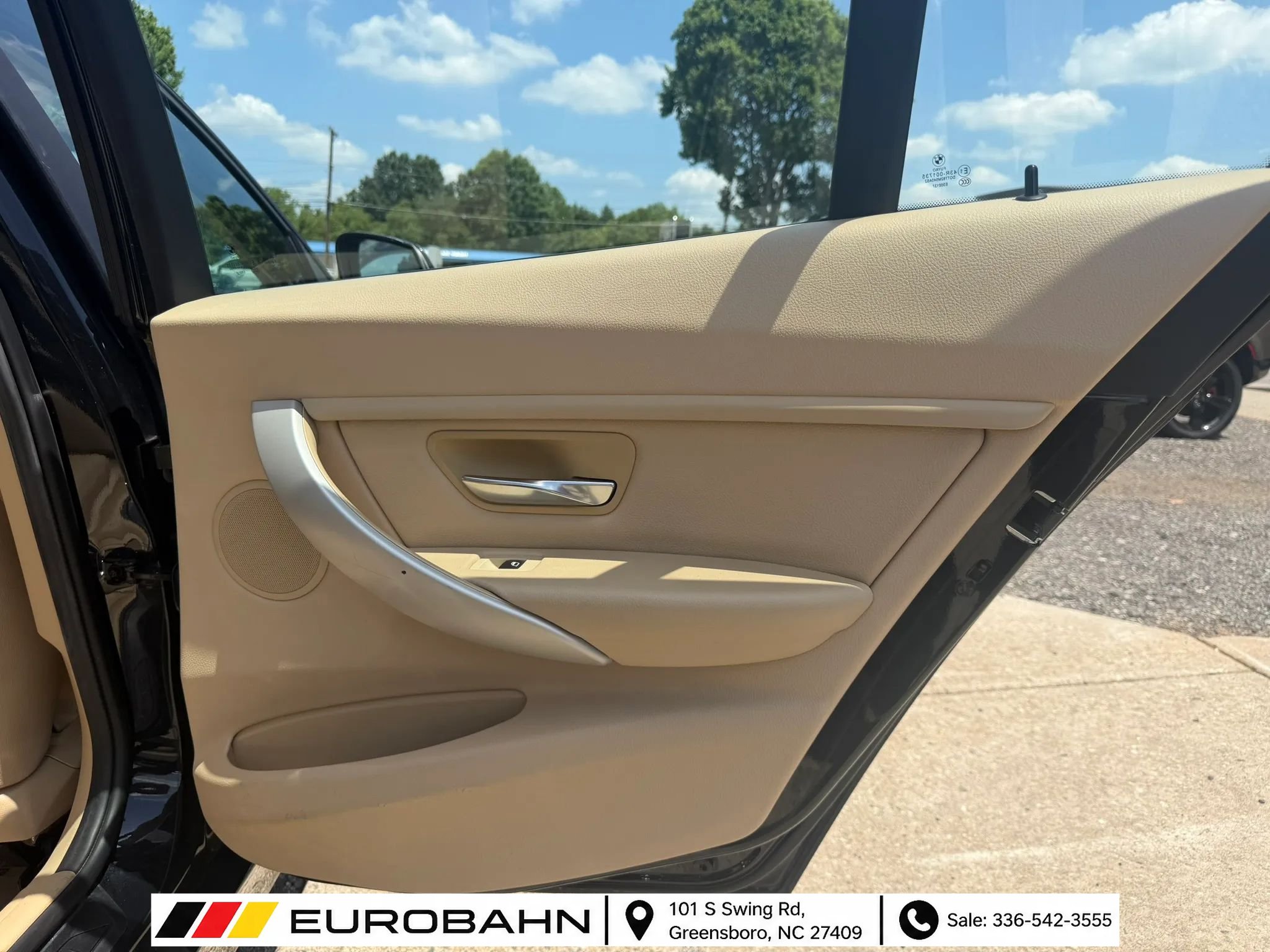 Used 2015 BMW 320i xDrive Sedan AWD/4WD image 20