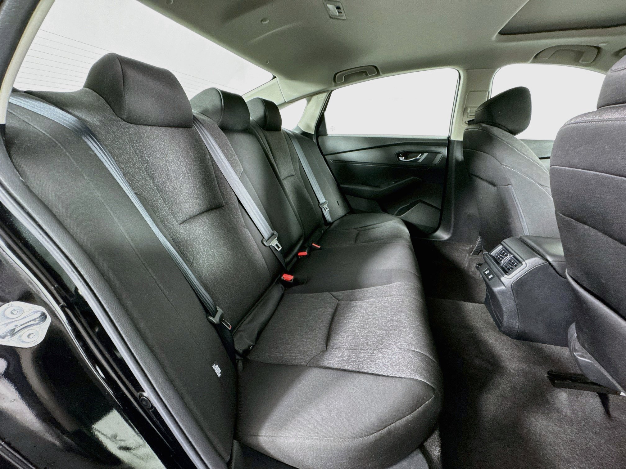 Certified 2025 Honda Accord SE image 27