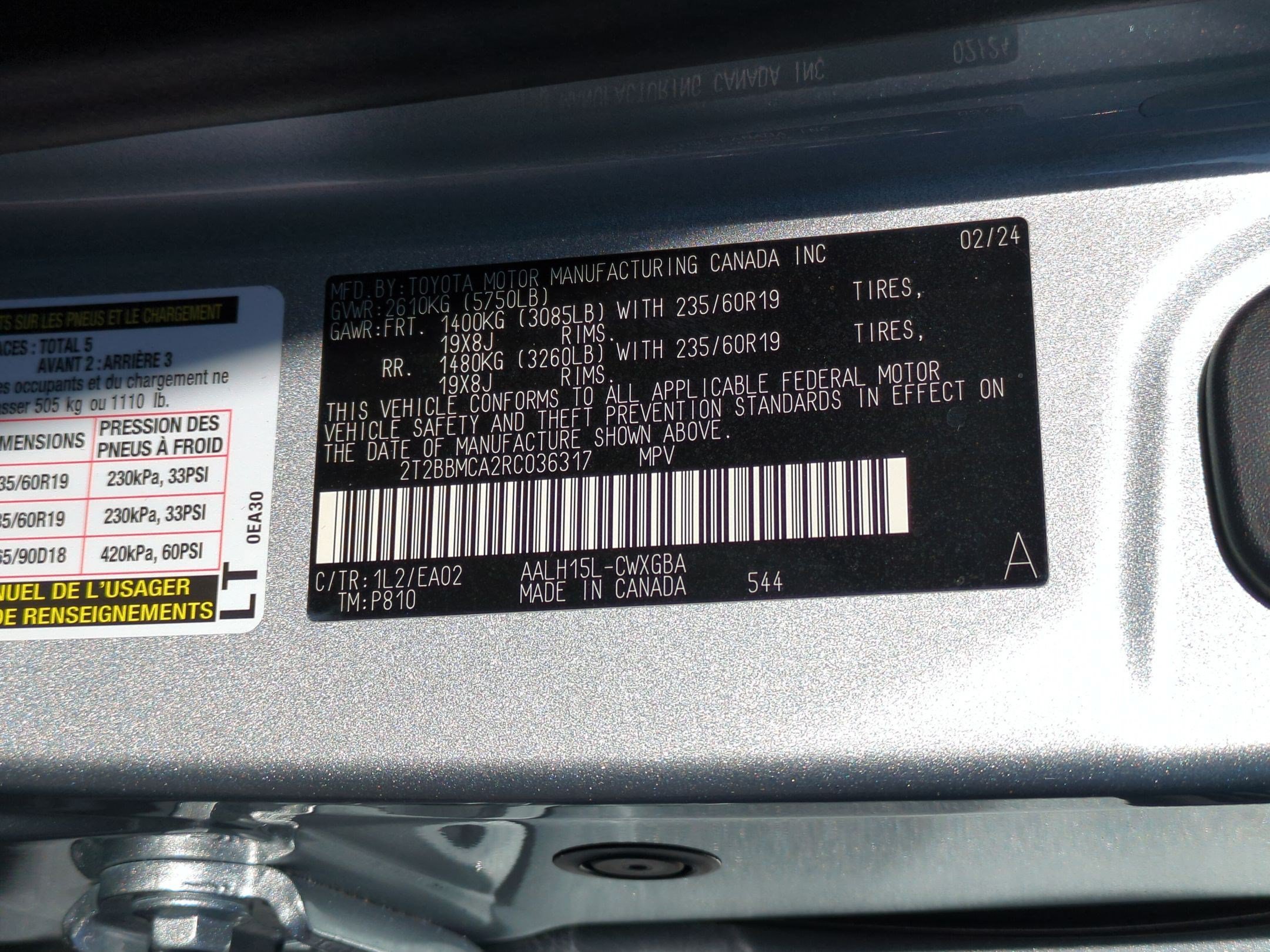Used 2024 Lexus RX 350h w/ Accessory Package (Z1) AWD/4WD image 38