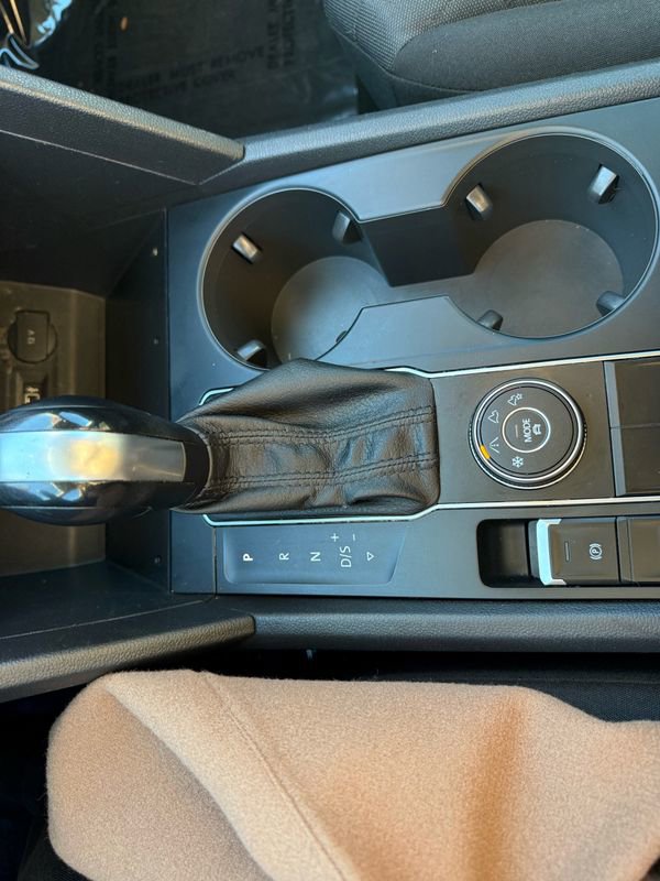 Used 2018 Volkswagen Atlas Launch Edition image 23