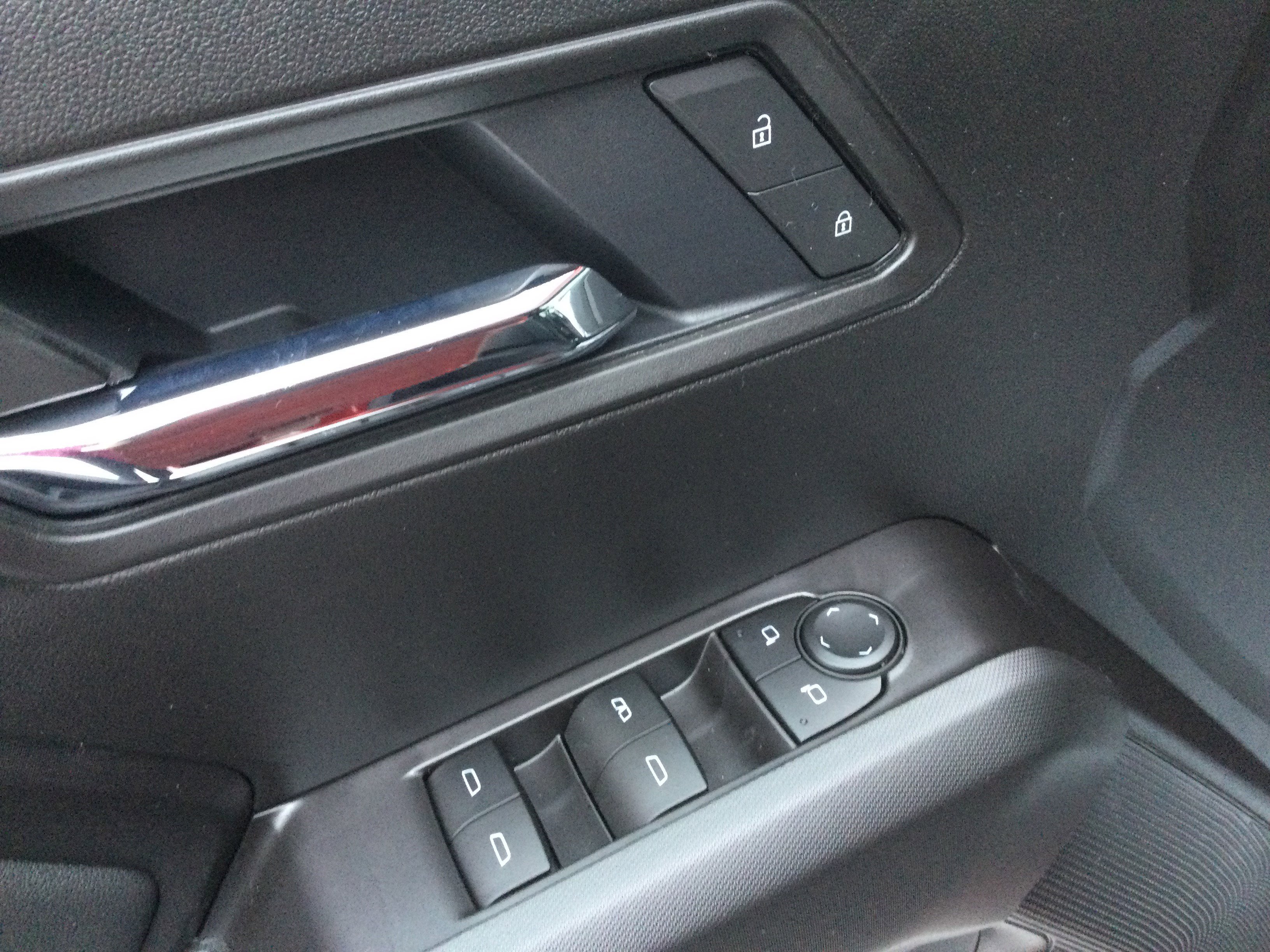 New 2026 GMC Canyon Elevation w/ Convenience Package image 9