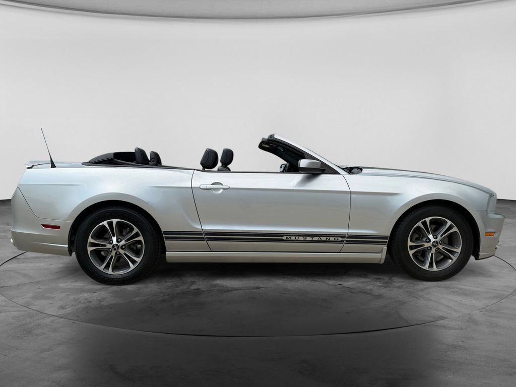 Used 2014 Ford Mustang Premium w/ Comfort Package RWD image 36