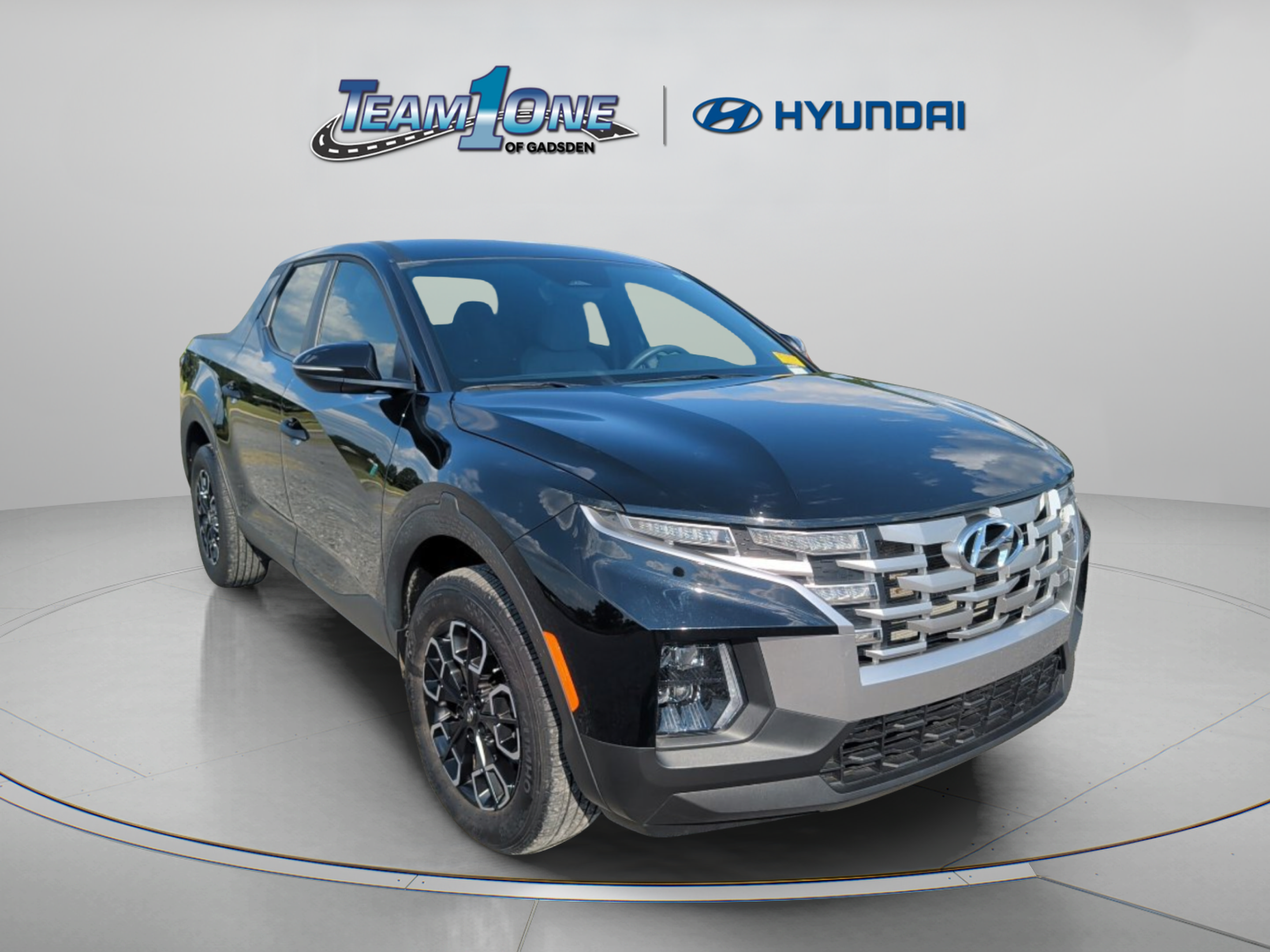 Used 2024 Hyundai Santa Cruz SEL FWD image 1