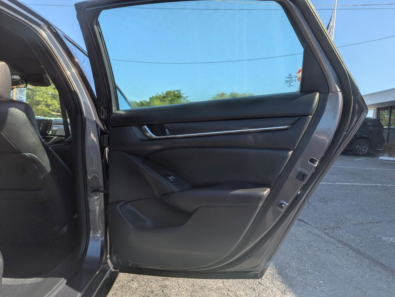 Used 2020 Honda Accord Sport image 32