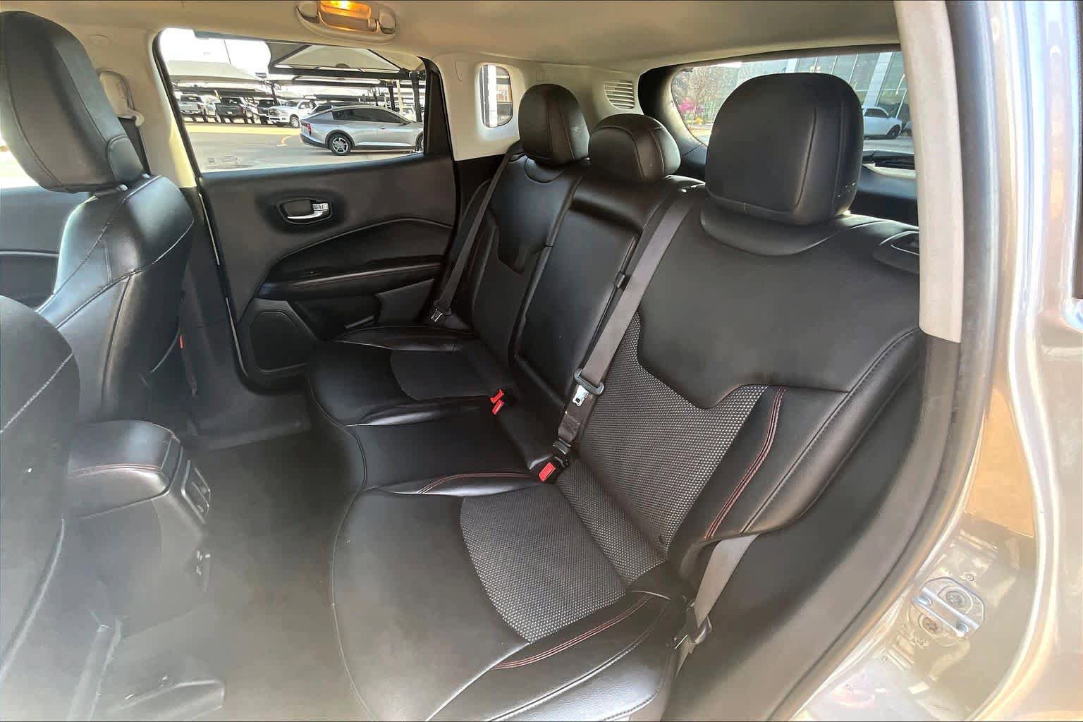 Used 2021 Jeep Compass Trailhawk image 19