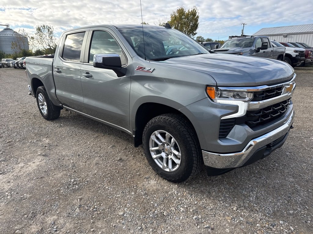Used 2025 Chevrolet Silverado 1500 LT image 7