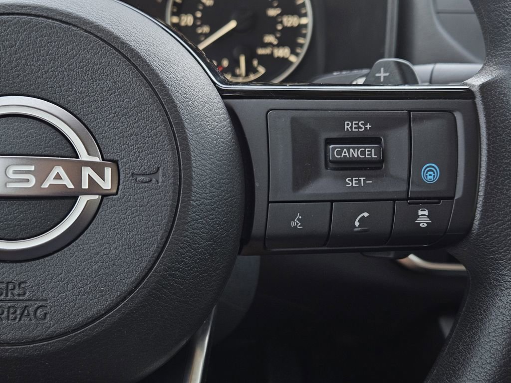 Used 2023 Nissan Rogue SV FWD image 33