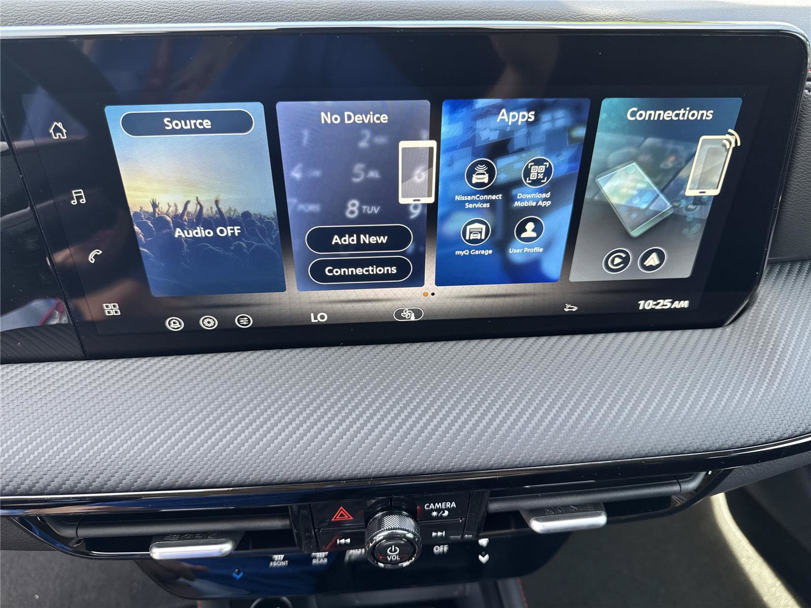 New 2026 Nissan Kicks SR FWD image 23