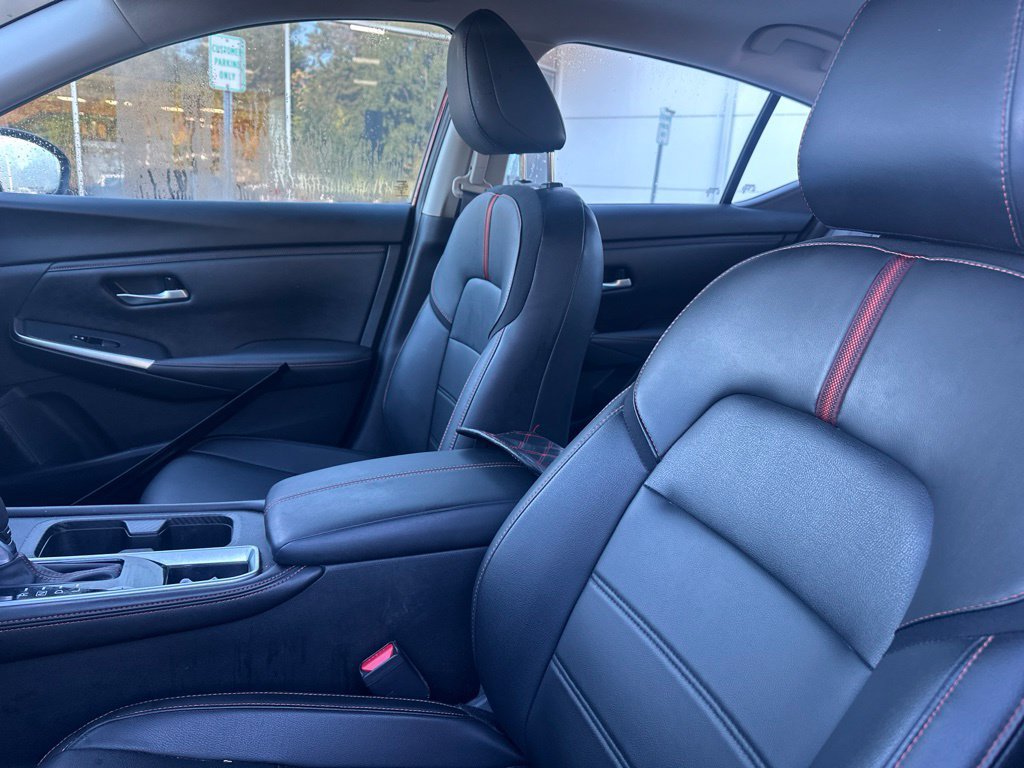 Used 2023 Nissan Sentra SR w/ SR Premium Package FWD image 12